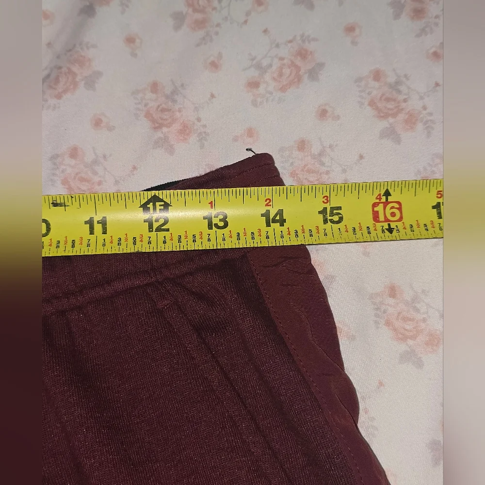 Nike Maroon Track Pants for Women - Picture 14 of 16